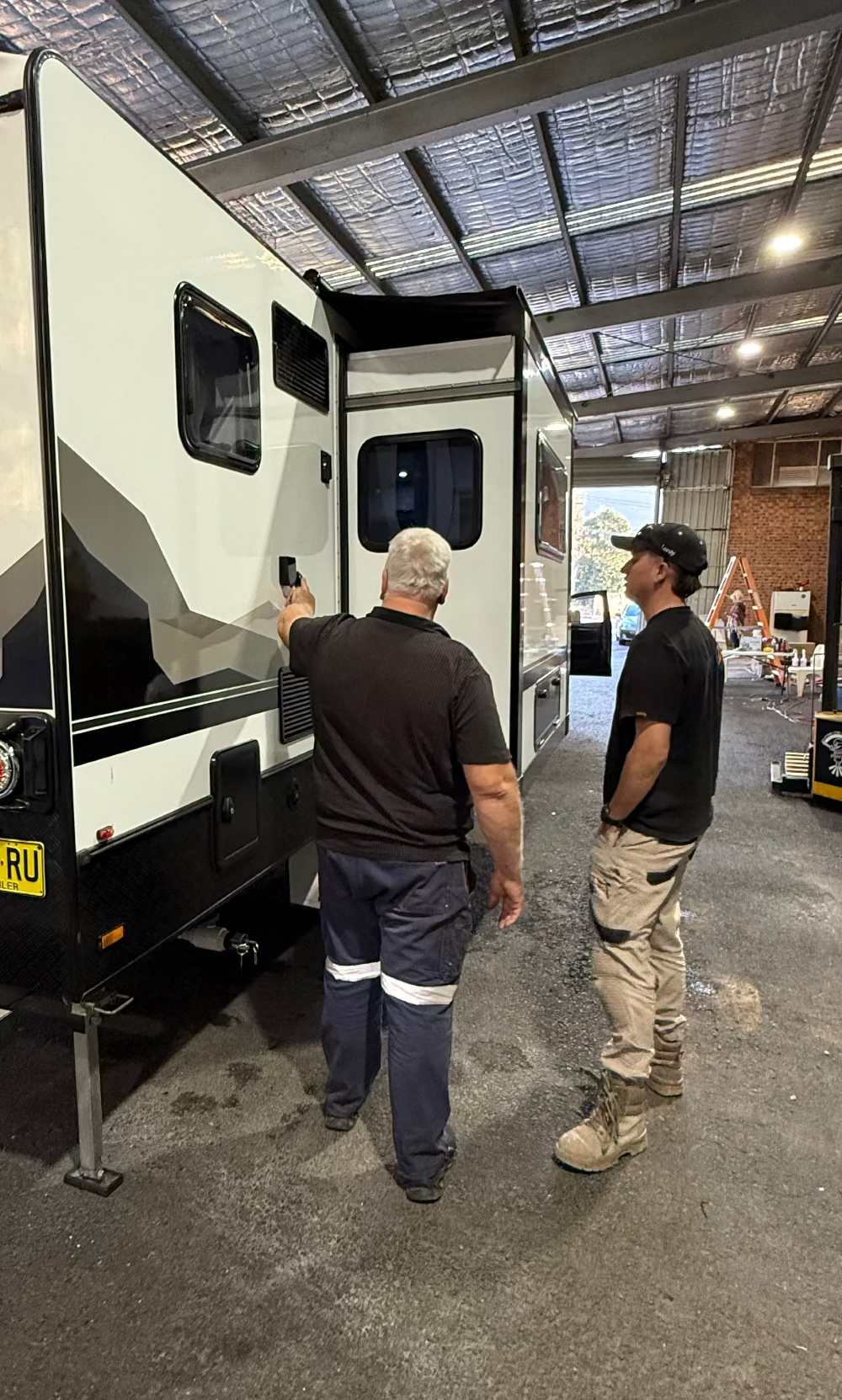 caravan electrical service wollongong 12V and 240V